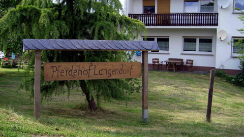 Hofschild Pferdehof Langendorf Hofschild Pferdehof Langendorf